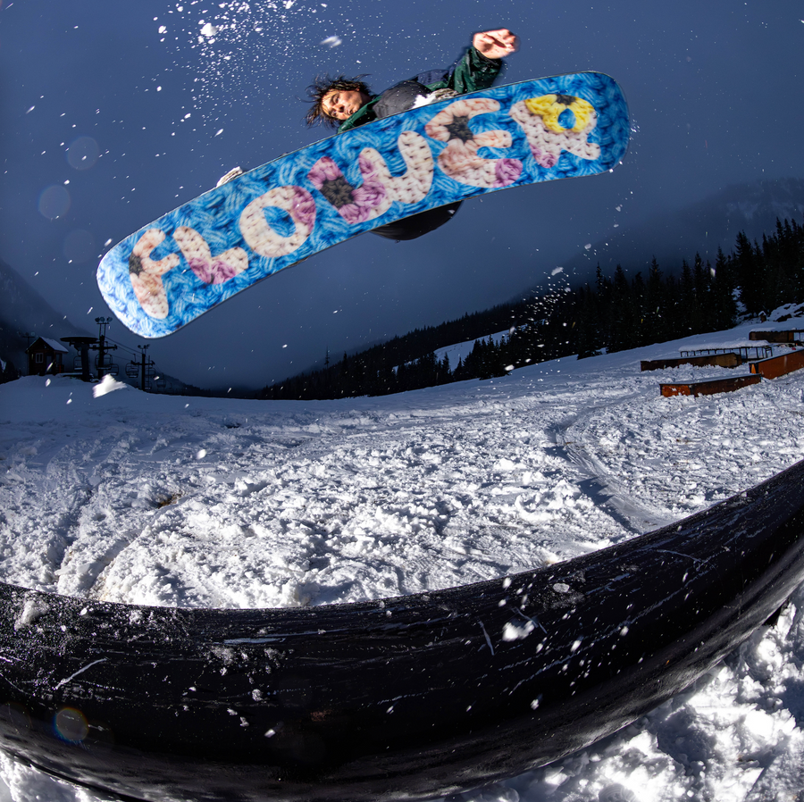 Flower Snowboards Team Max Tok